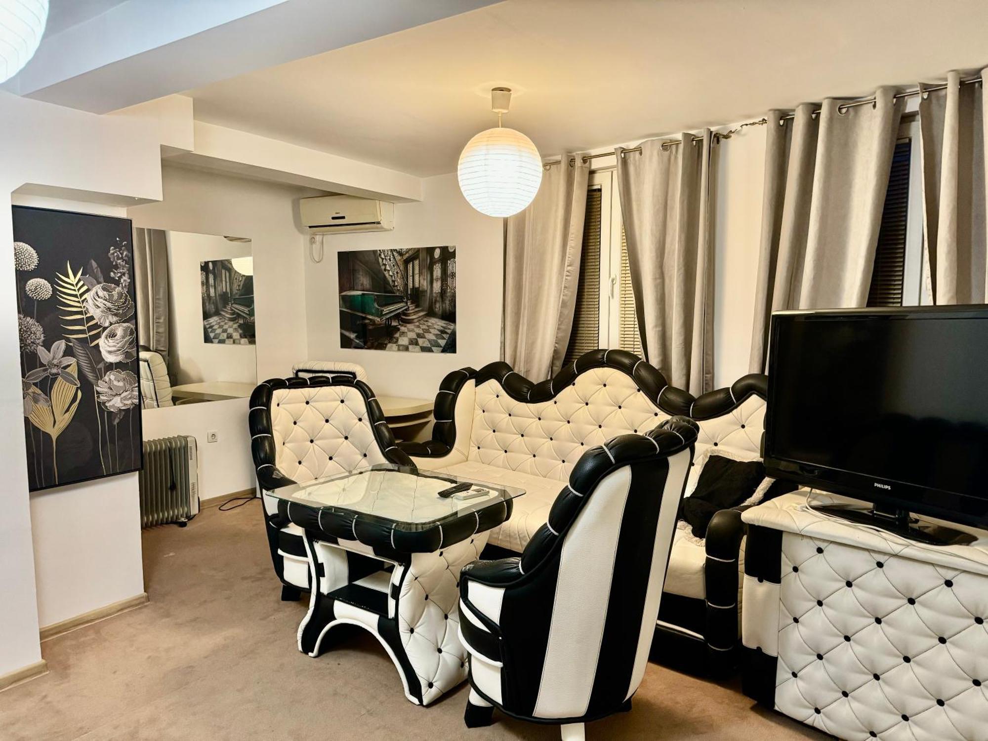 Bali Colosseum Hotel Belgrado Buitenkant foto