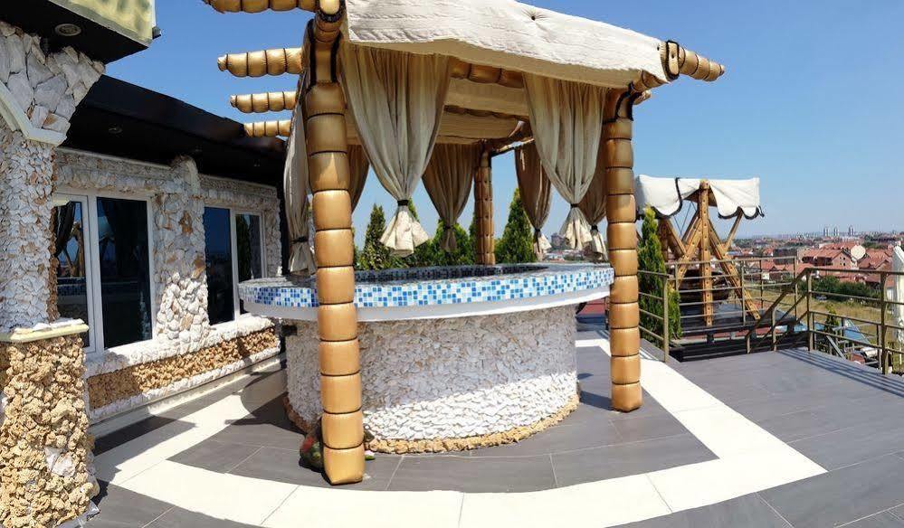 Bali Colosseum Hotel Belgrado Buitenkant foto