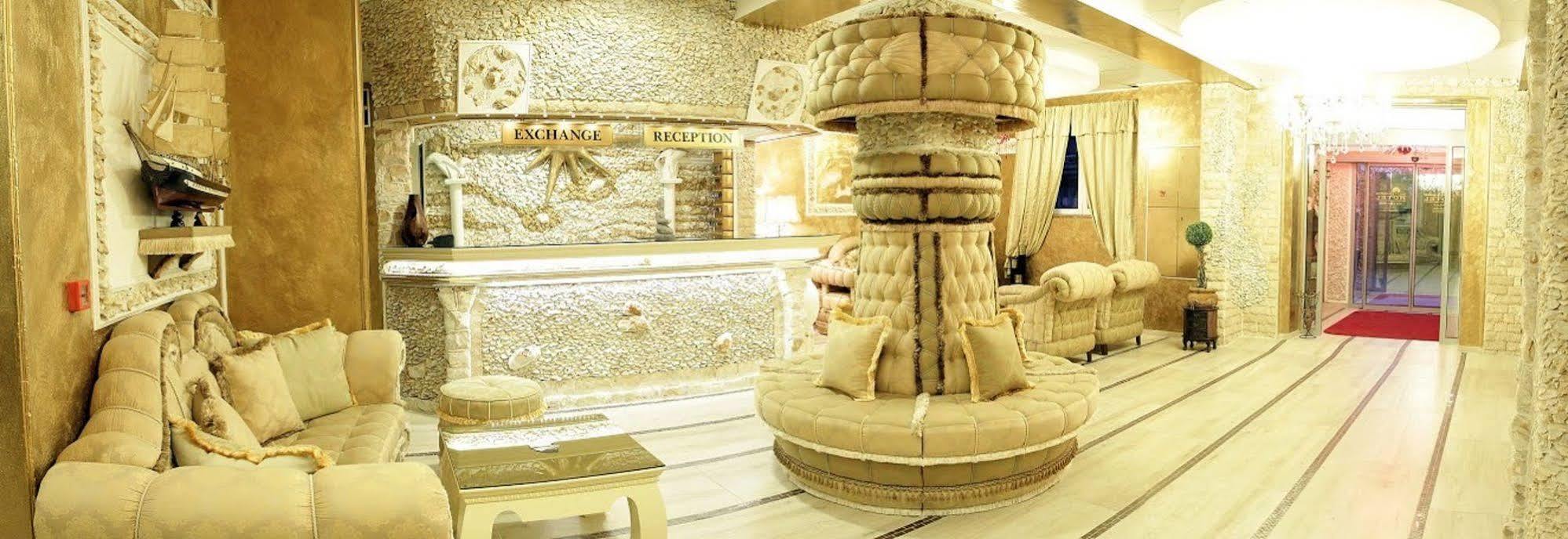 Bali Colosseum Hotel Belgrado Buitenkant foto